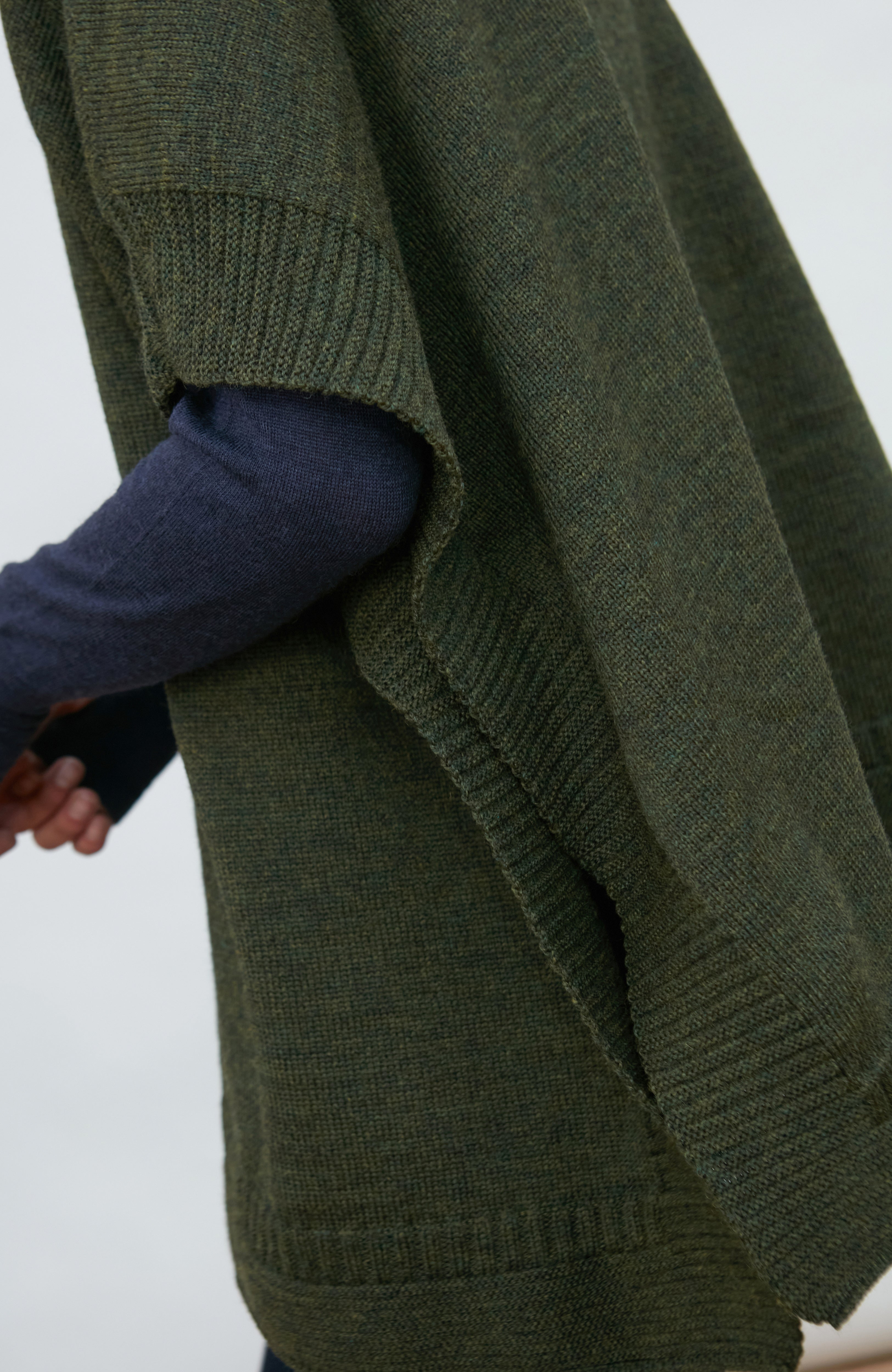 Womens Chunky Merino Wool Poncho