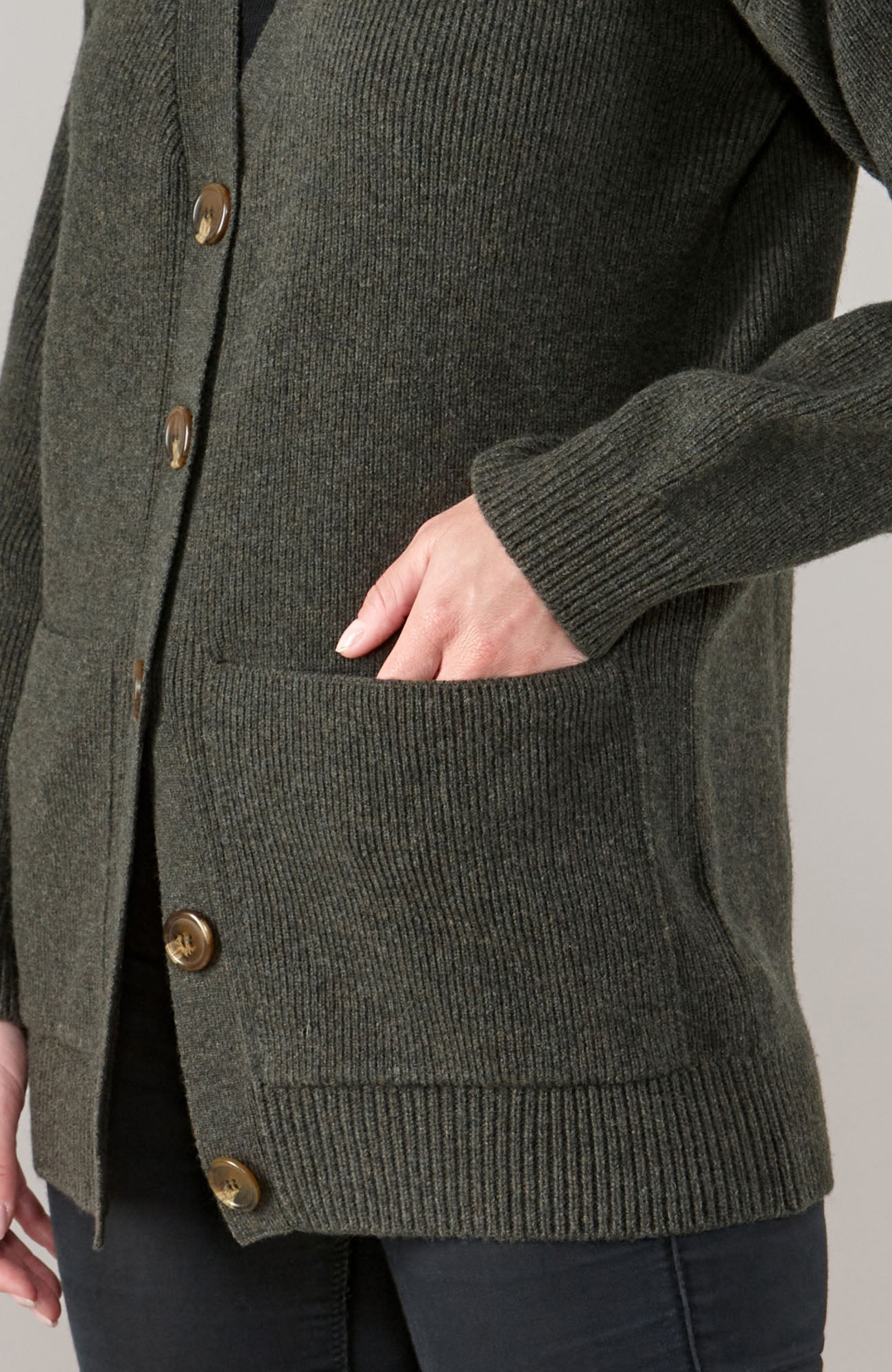 Womens Lambswool V Neck Ribbed Cardigan with Pockets