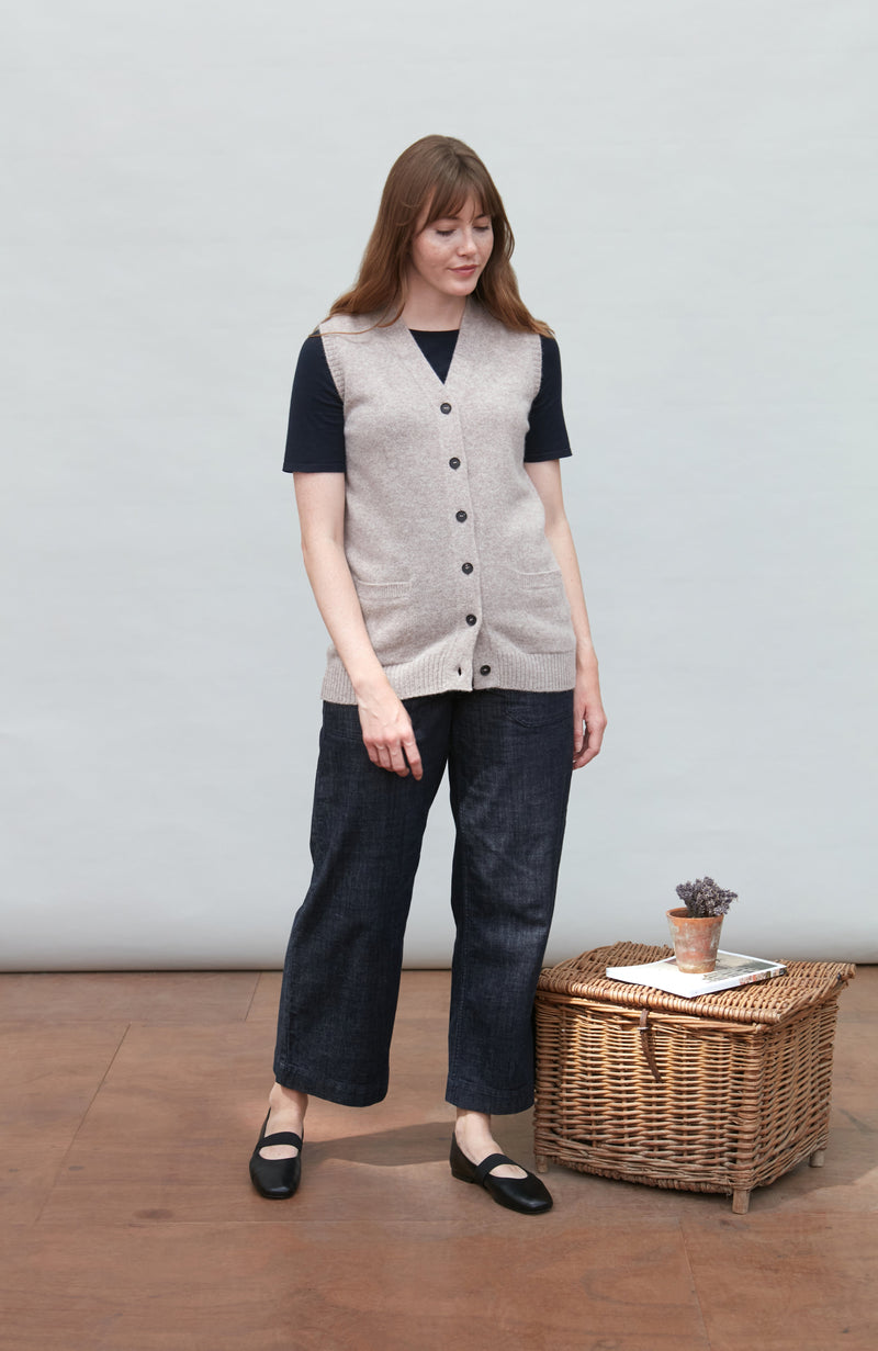 Womens Lambswool V Neck Waistcoat with Pockets