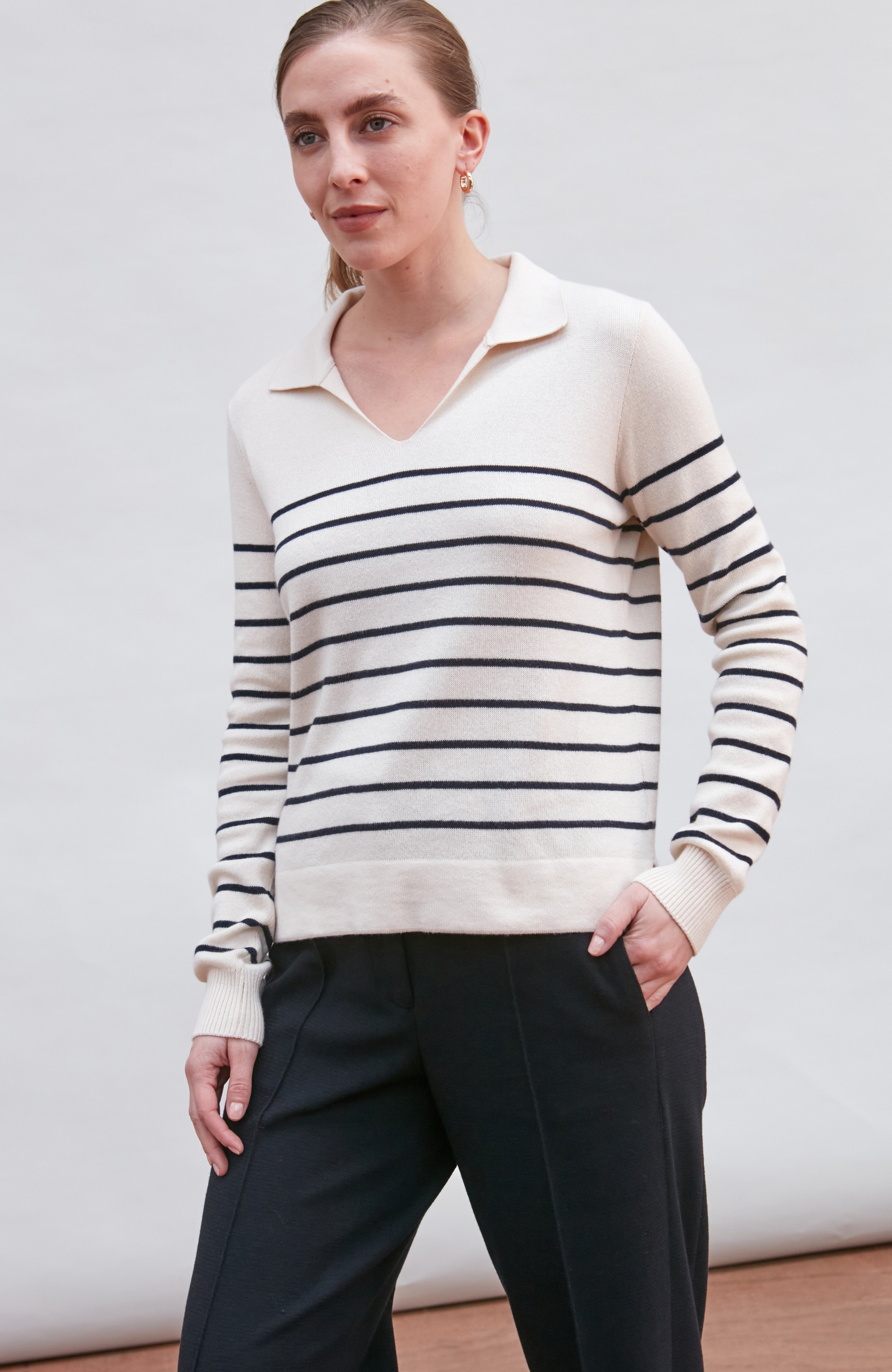 Womens Lightweight Cotton Open Collar Breton Top