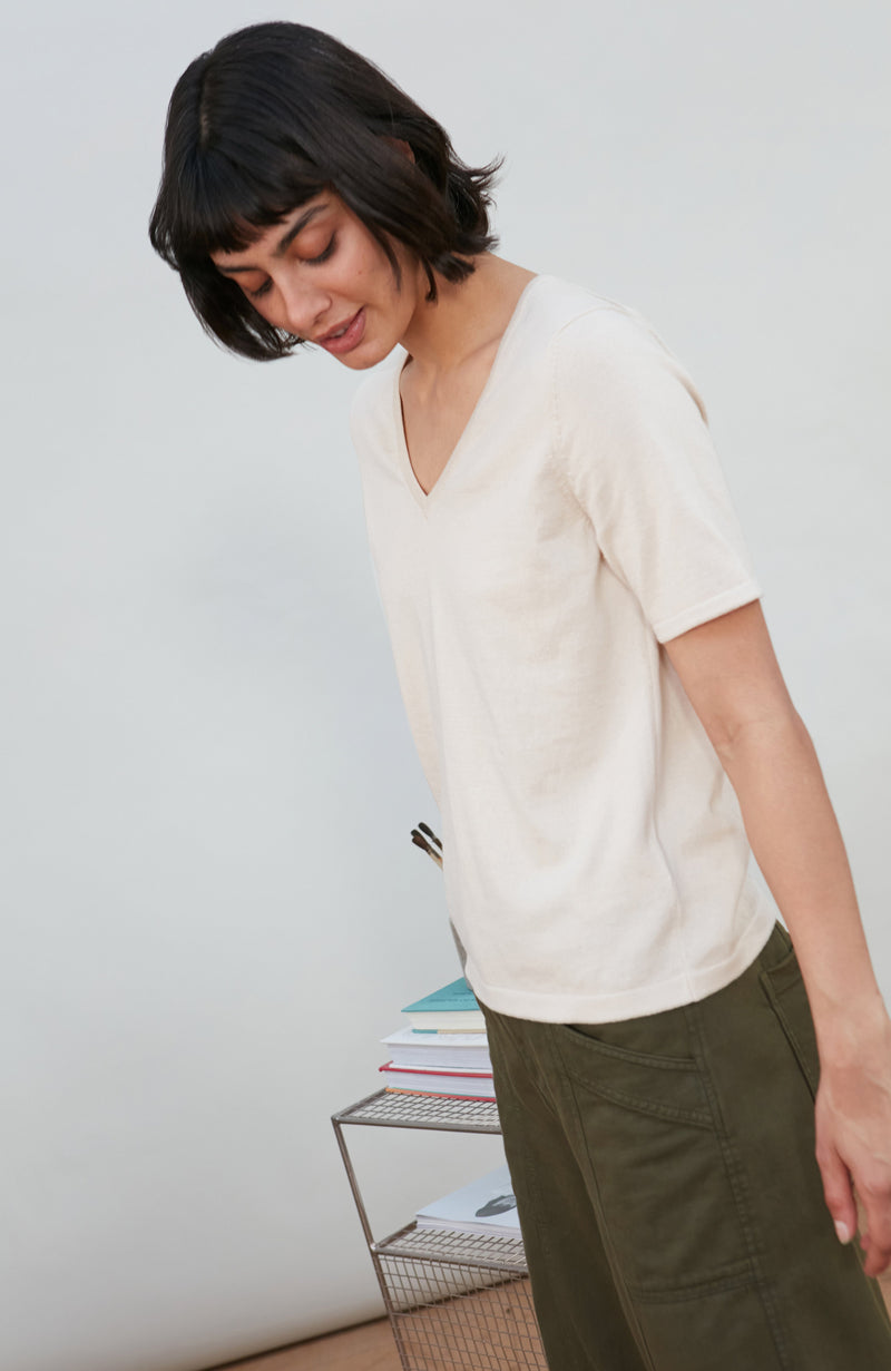 Womens Ultra Fine Cotton V Neck Knitted T-Shirt