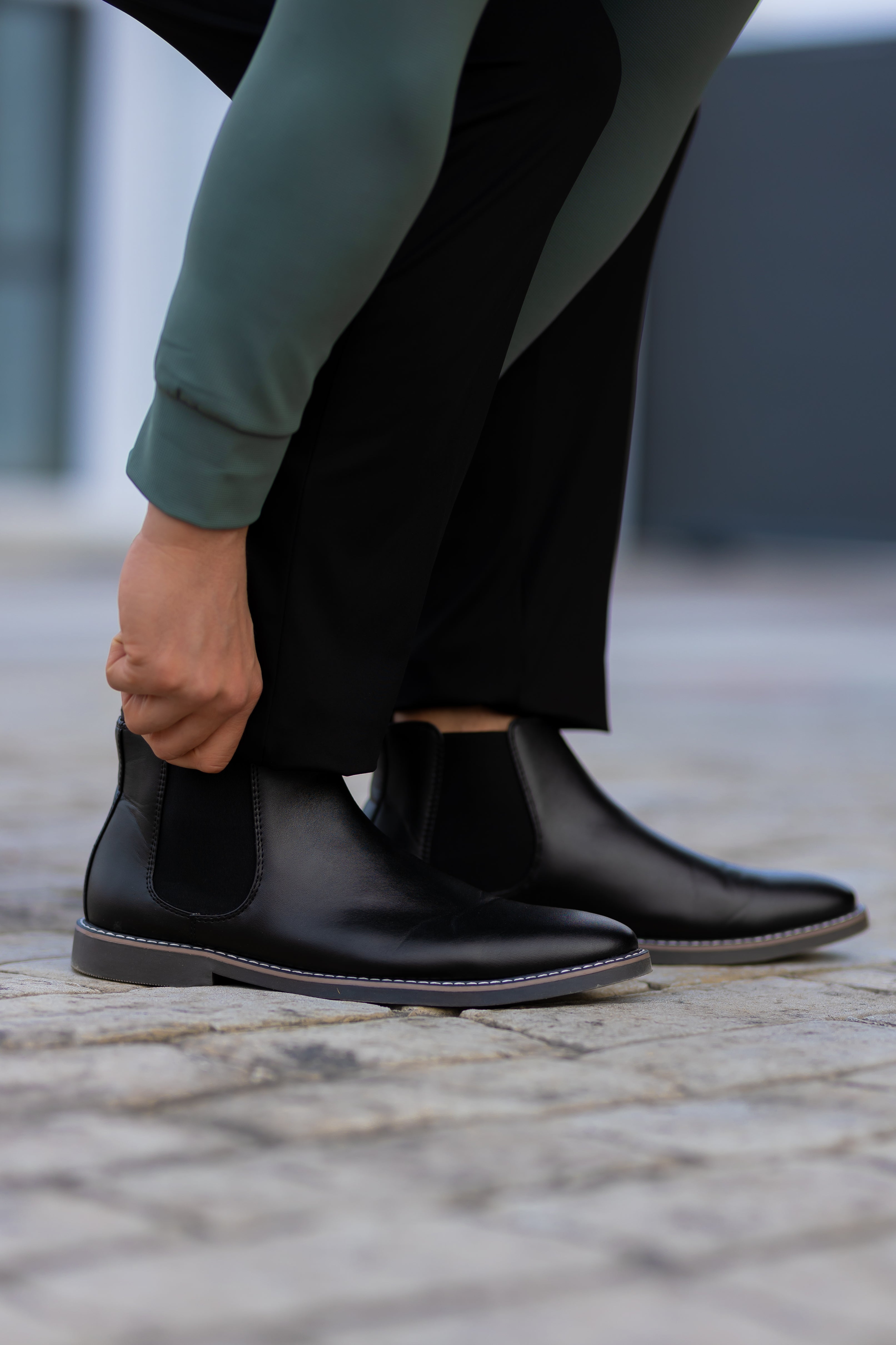 Ezzio Men's Leather Step-In Boots – Smart Casual Style