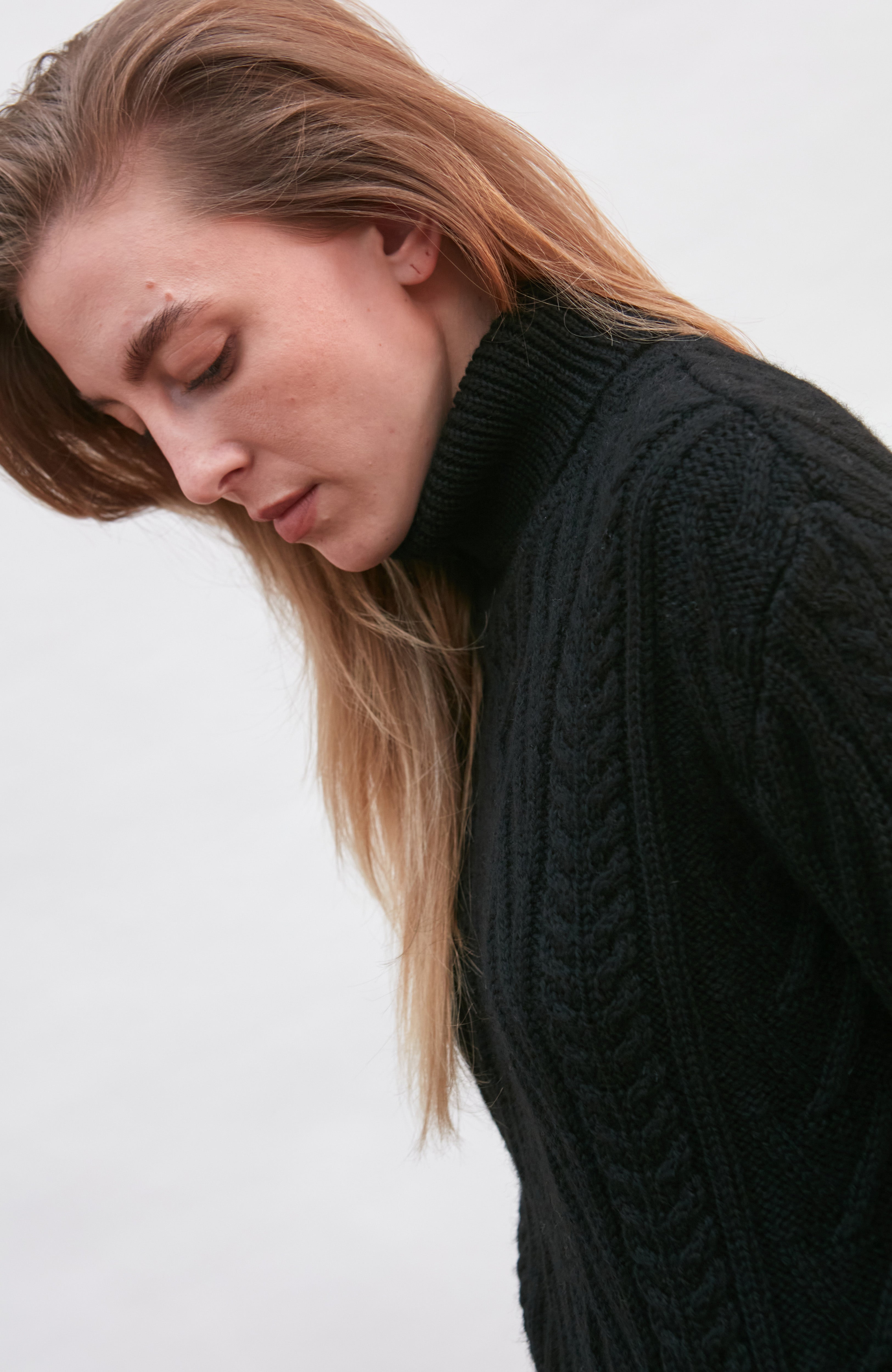 Womens Chunky Merino Wool Roll Neck Cable Jumper