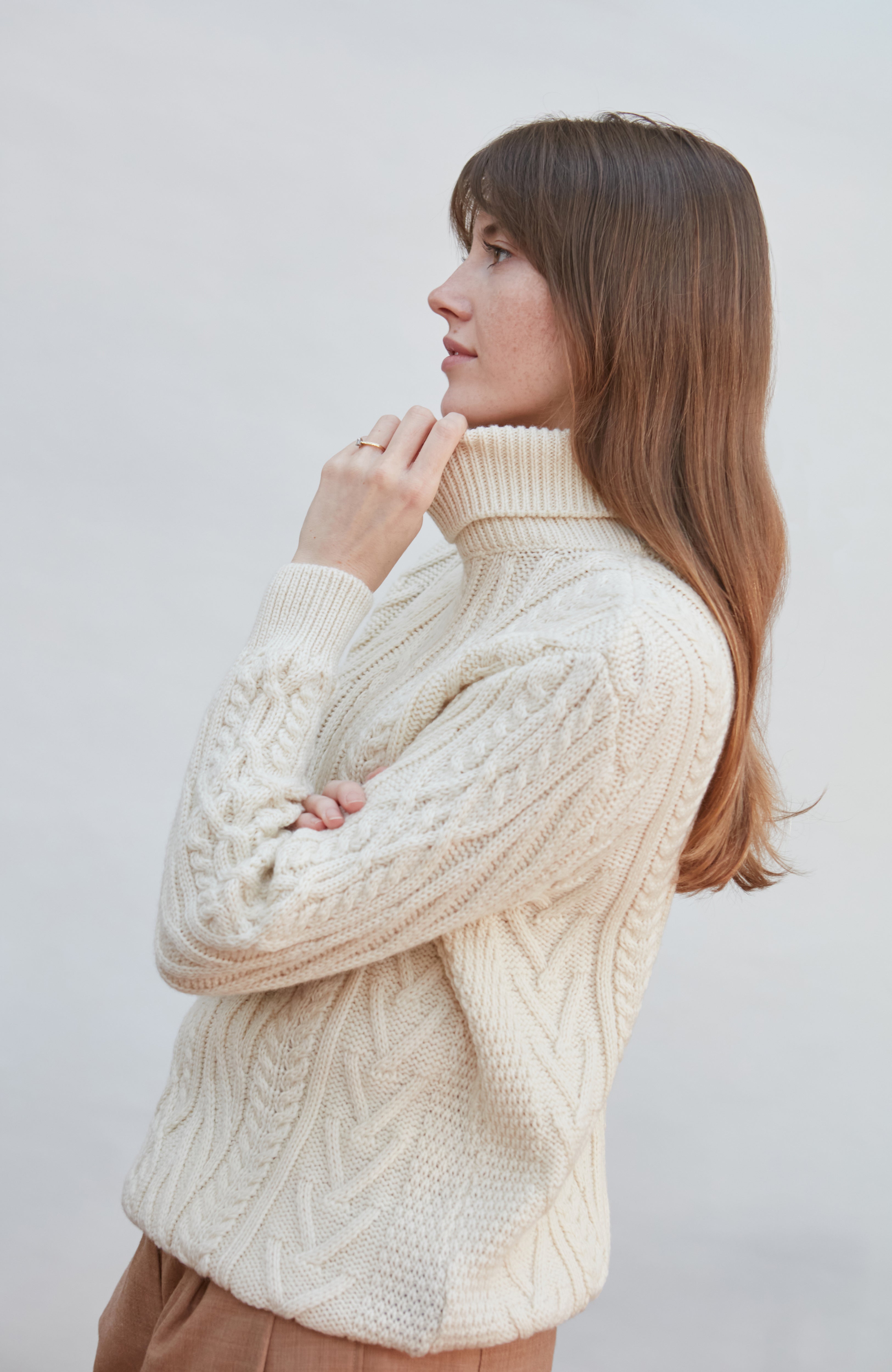 Womens Chunky Merino Wool Roll Neck Cable Jumper