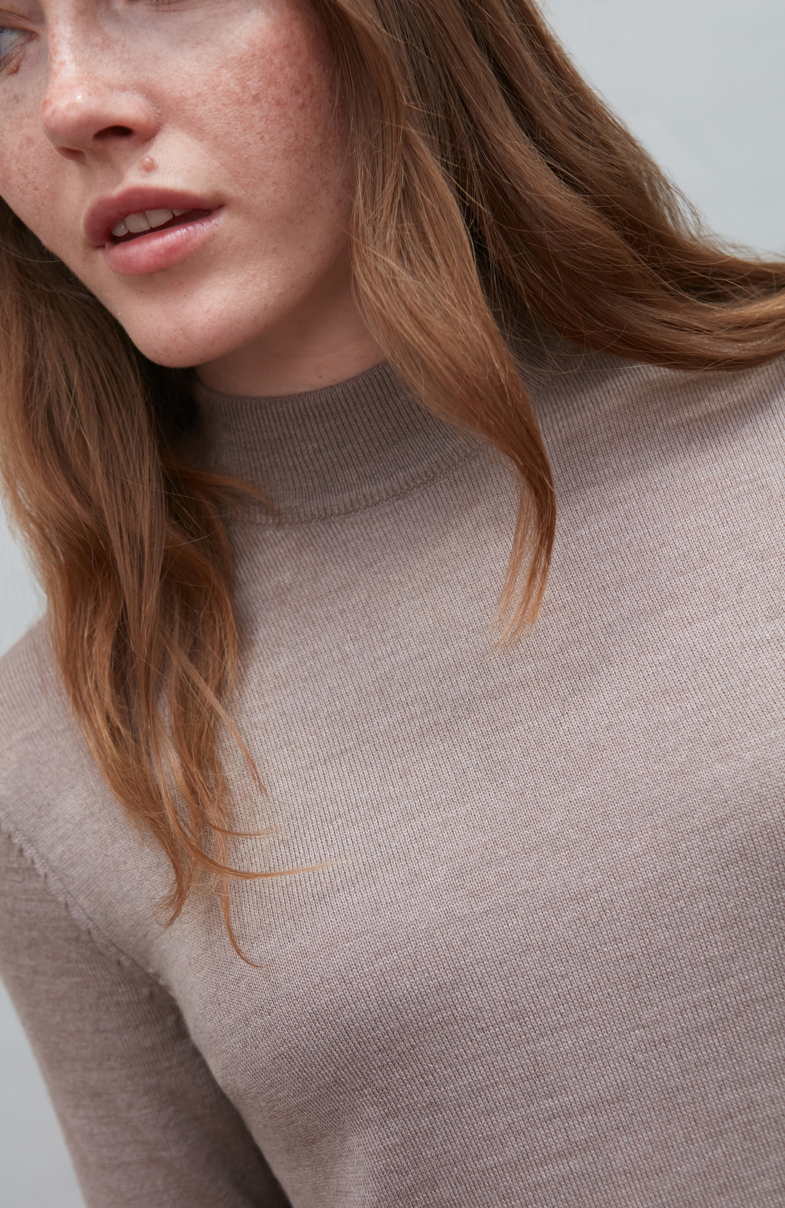 Womens Pure Extra Fine Merino Wool Mock Neck Jumper