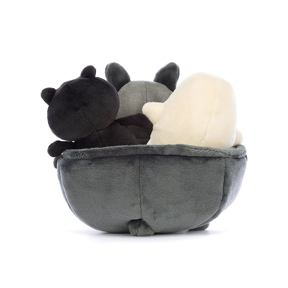 Cauldron Cuties 15cm