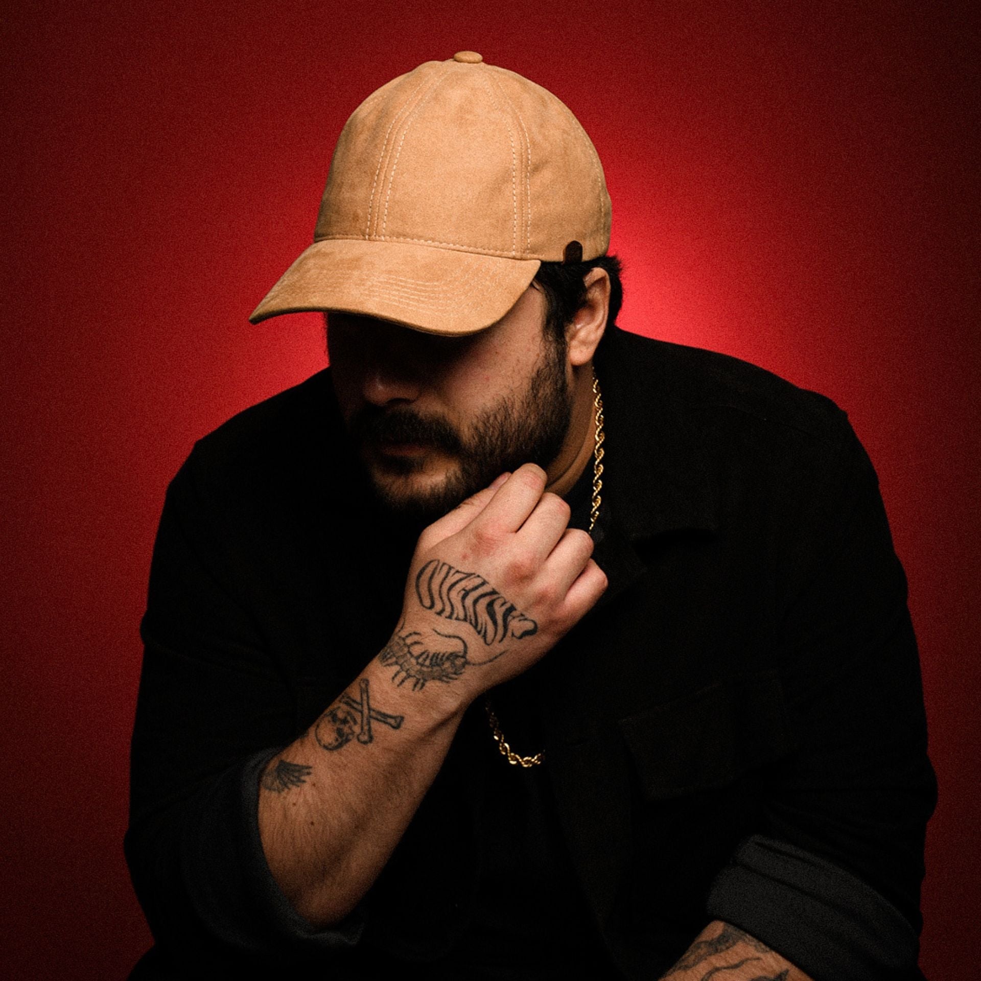 Men’s Suede Hat – Soft Finish, Structured Fit