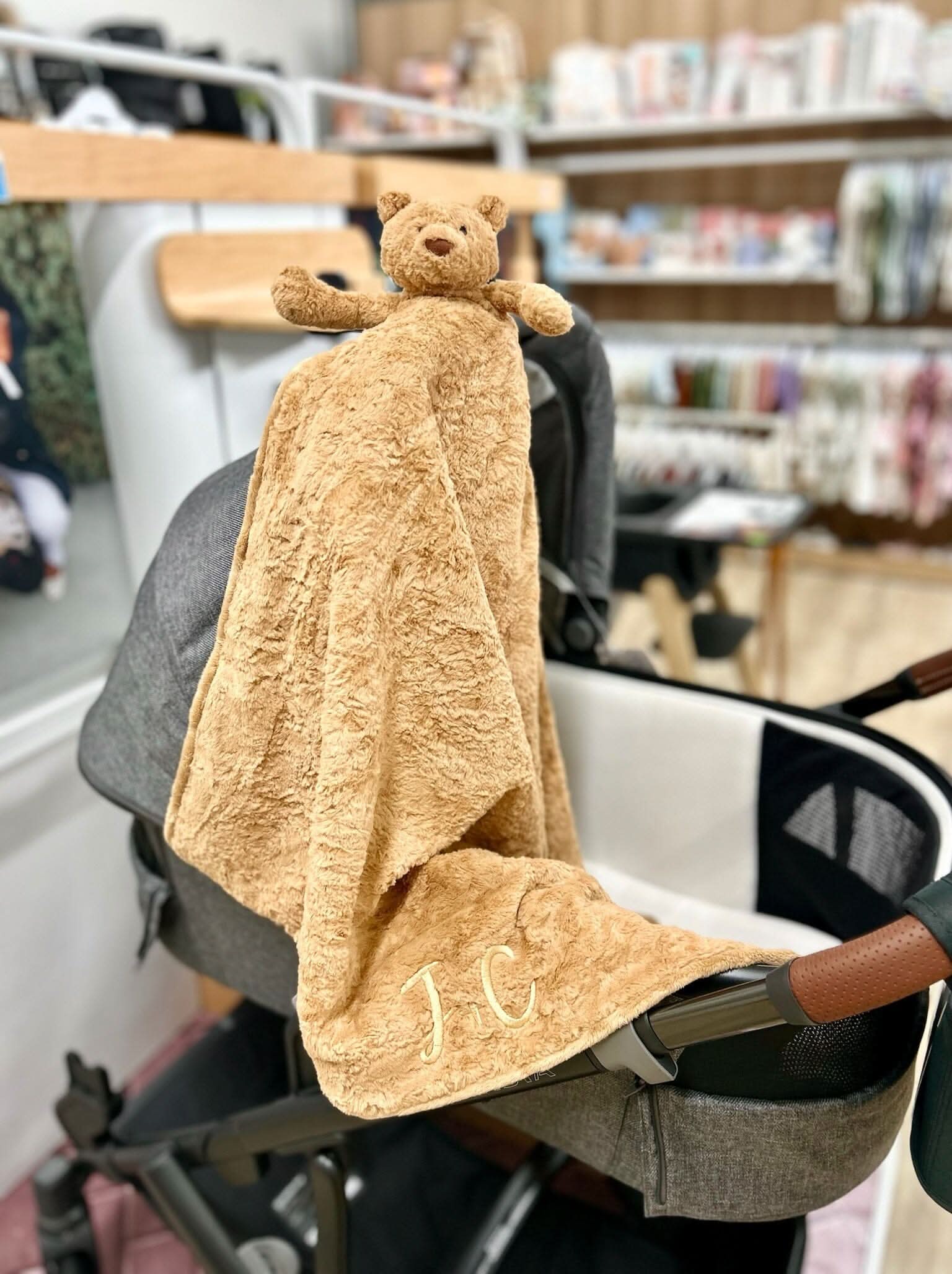 Bear Blankie Comforter – 70 × 56 cm
